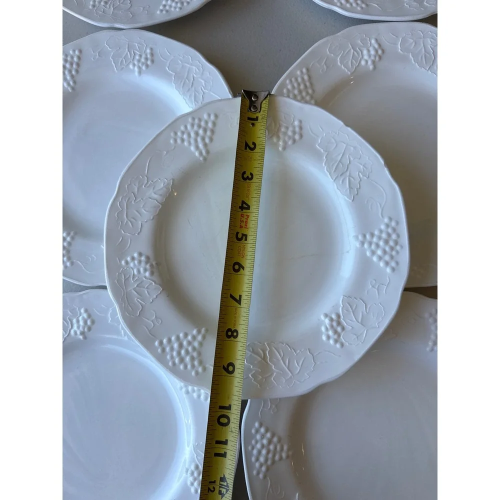 Set of 7 White Embossed Grapevine Scalloped Rim Ceramic Salad Dessert Plates 8" - Picture 4 of 6
